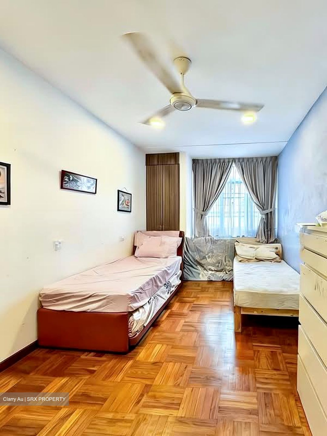 Holland Grove Road (D10), Terrace #573746781